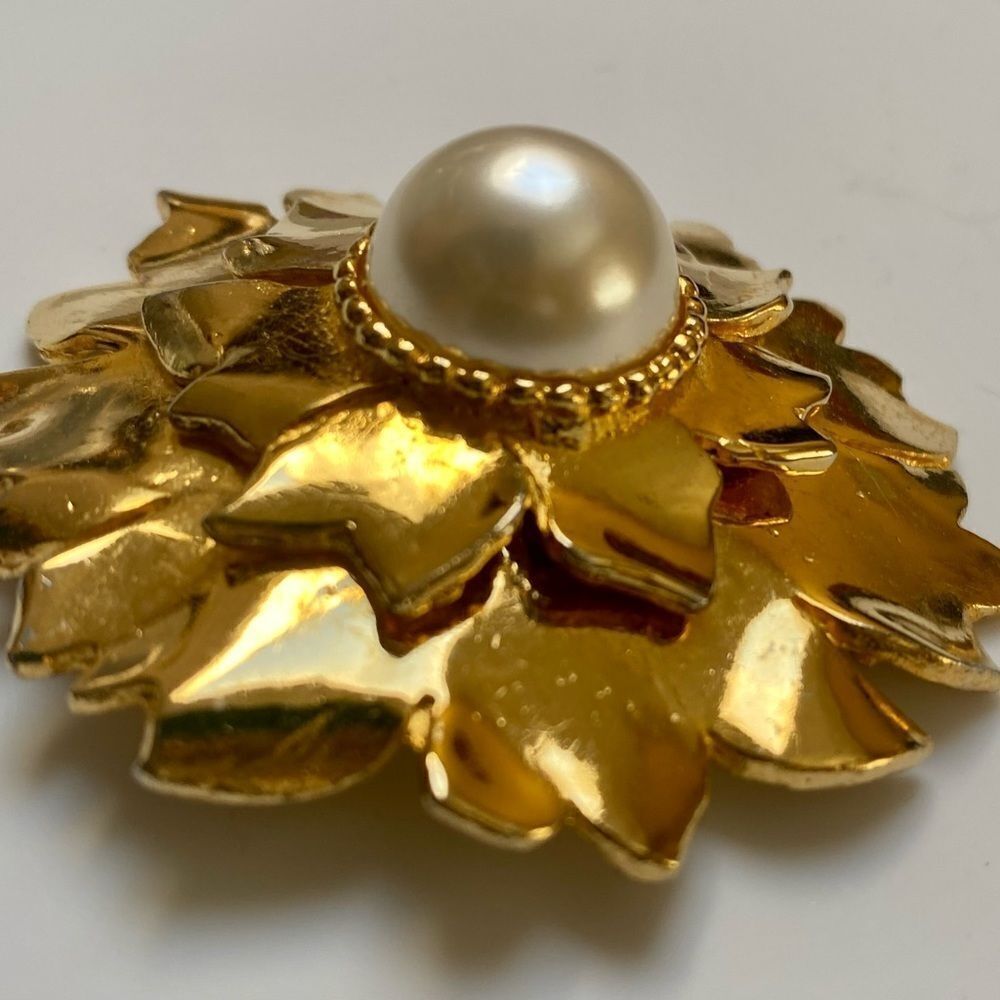 Vintage Yves Saint Laurent Brooch - Picture 2 of 3